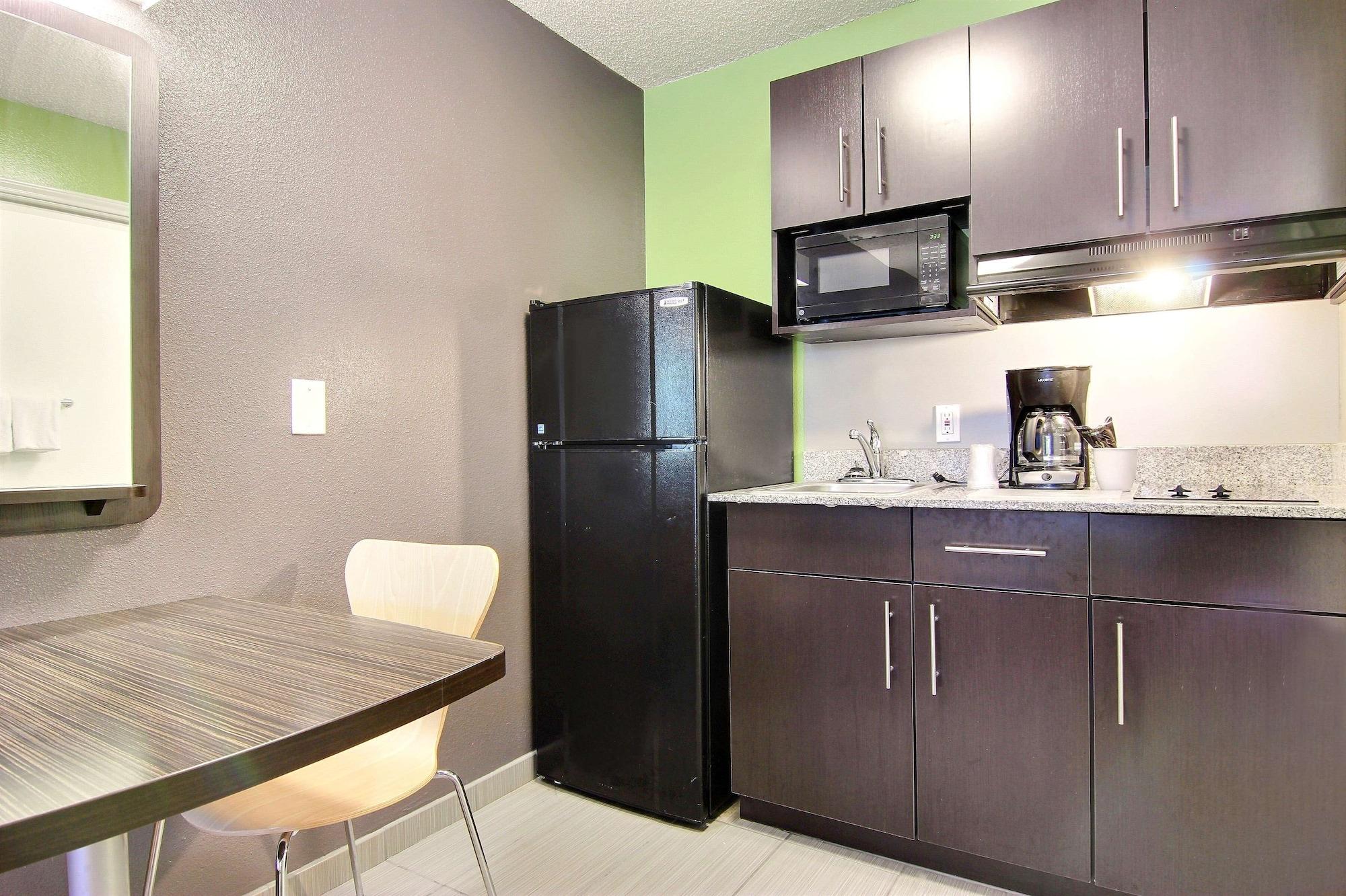 Studio 6-austin, Tx - Northwest Hotel 2*